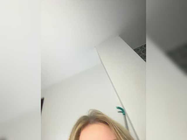 Fotos -Riviera- Hi :) invite me in prv for great and hot show. I love prvs so much. pm 200. No c2c. Only full prv, prepayment 99. Lovense 50 and 101