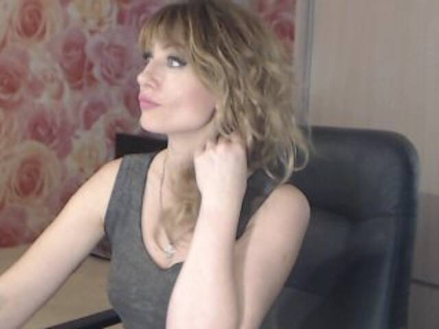 Capturas de tela de transmissão RrredQueen