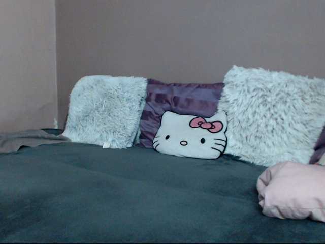 Capturas de tela de transmissão xLolaBloomx