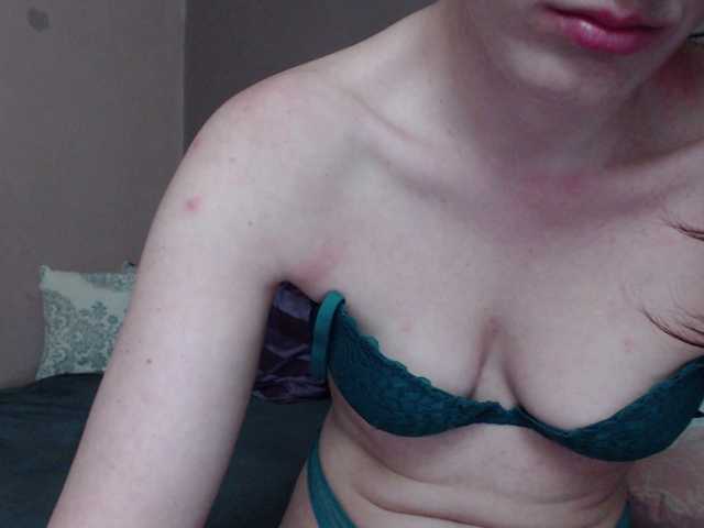 Capturas de tela de transmissão xLolaBloomx