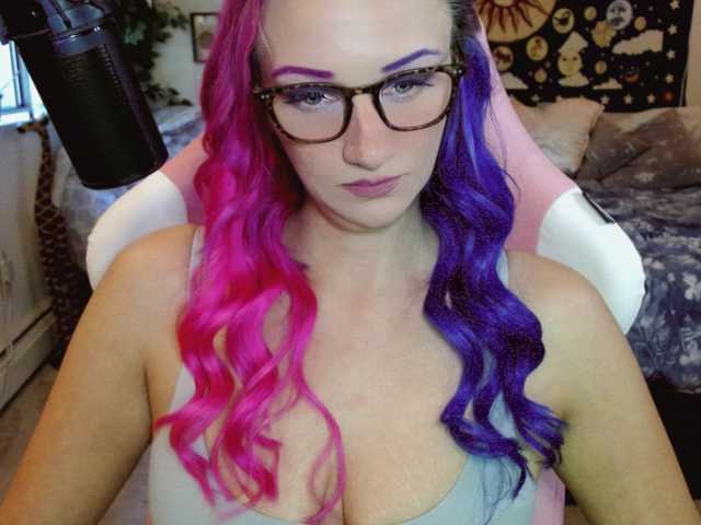 Capturas de tela de transmissão xLucyFord