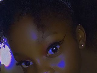 Chat de vídeo erótico Xoxoteshy