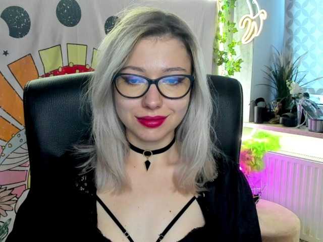 Capturas de tela de transmissão xxHeidiLove