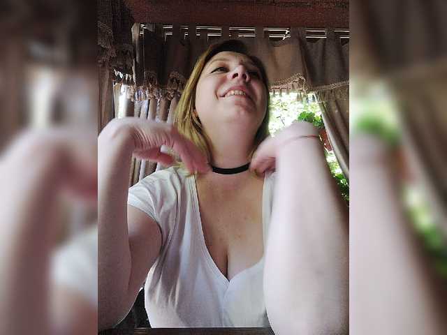 Capturas de tela de transmissão Yana-Hammer