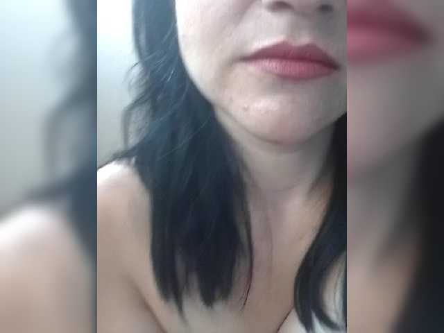 Capturas de tela de transmissão Yana2701