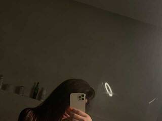 Chat de vídeo erótico YanaShyy