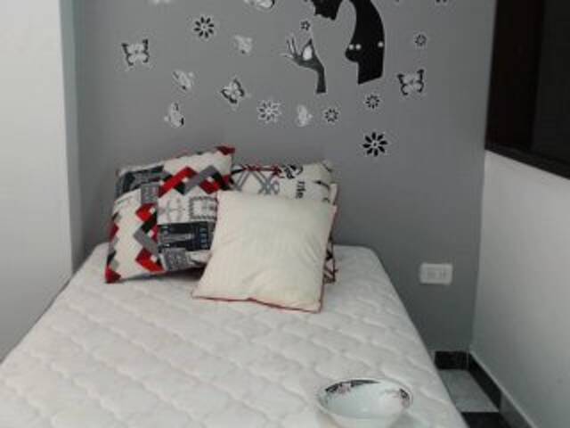 Capturas de tela de transmissão yanet-evans18