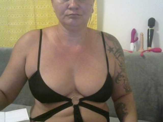 Capturas de tela de transmissão YasminaGeile