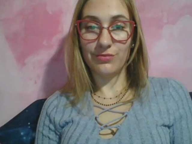 Capturas de tela de transmissão YasmineKiss