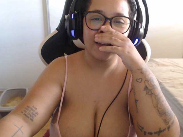Capturas de tela de transmissão yasminmeyer