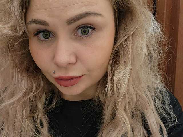 Foto do perfil YourFunnyBlondiee