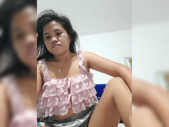 Capturas de tela de transmissão YourGirl9