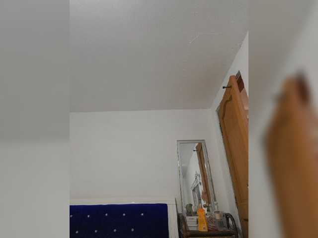 Capturas de tela de transmissão YourGirl9