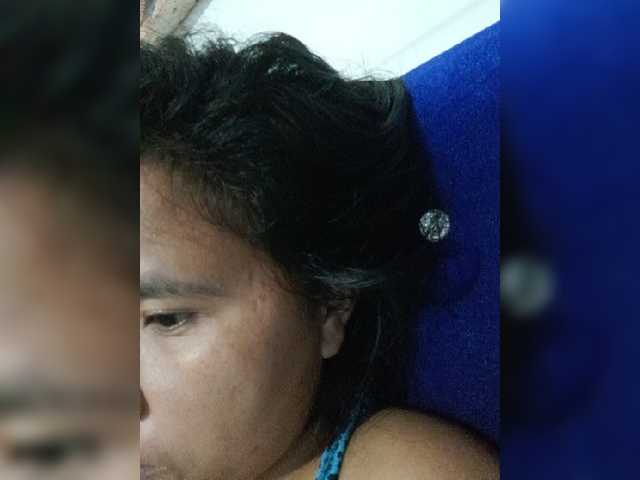 Capturas de tela de transmissão YourGirl9