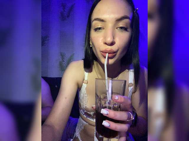 Capturas de tela de transmissão YourLovessz
