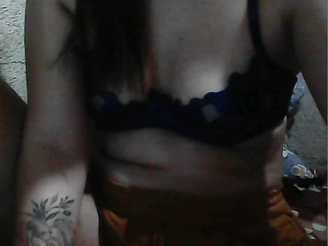 Capturas de tela de transmissão yummycumcutegirl-18x