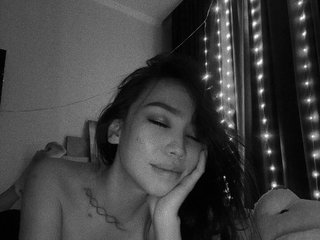 Chat de vídeo erótico YunjinJo