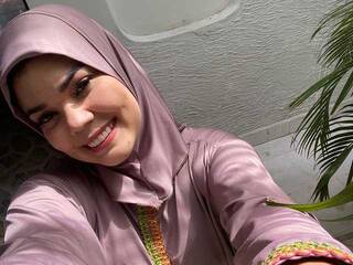 Chat de vídeo erótico ZareenMajluf